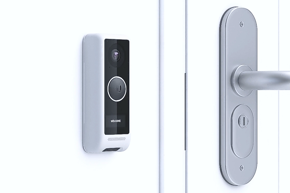 UVC-G4-DOORBELL – HD streaming Doorbell Camera with built-in display
